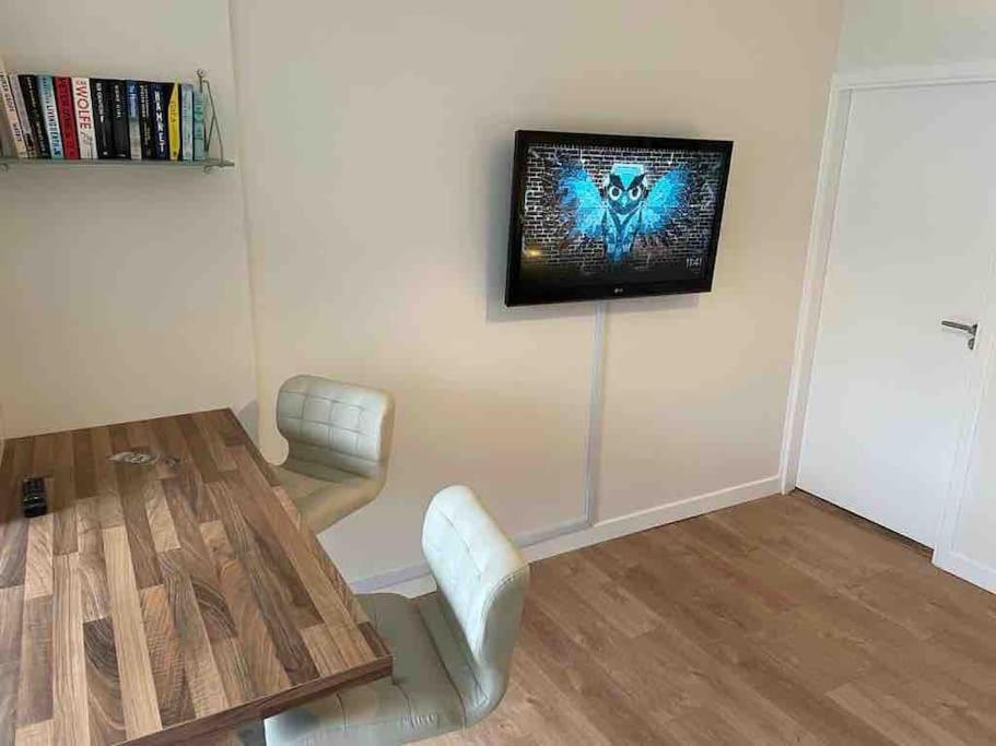 Beautiful One Bedroom Apartment In Galway City Exterior foto