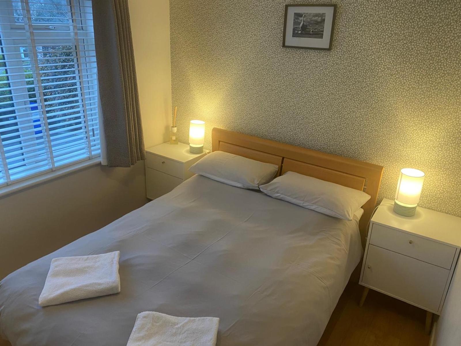 Beautiful One Bedroom Apartment In Galway City Exterior foto